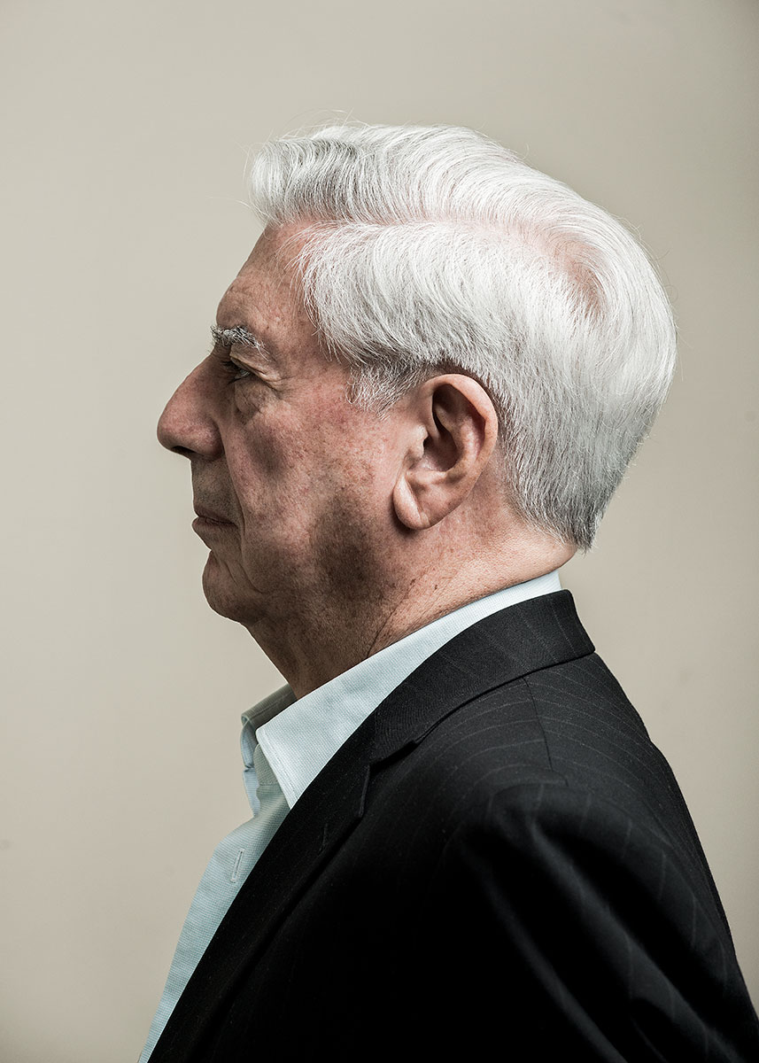 mario vargas llosa by ricardo pinzon colombian portrait photographer